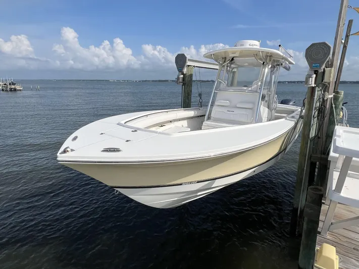  Yacht Photos Pics Port Bow