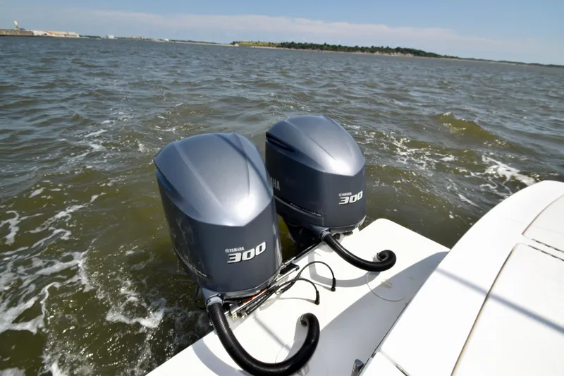  Yacht Photos Pics Yamaha 300's w/ ONLY 350 Hours