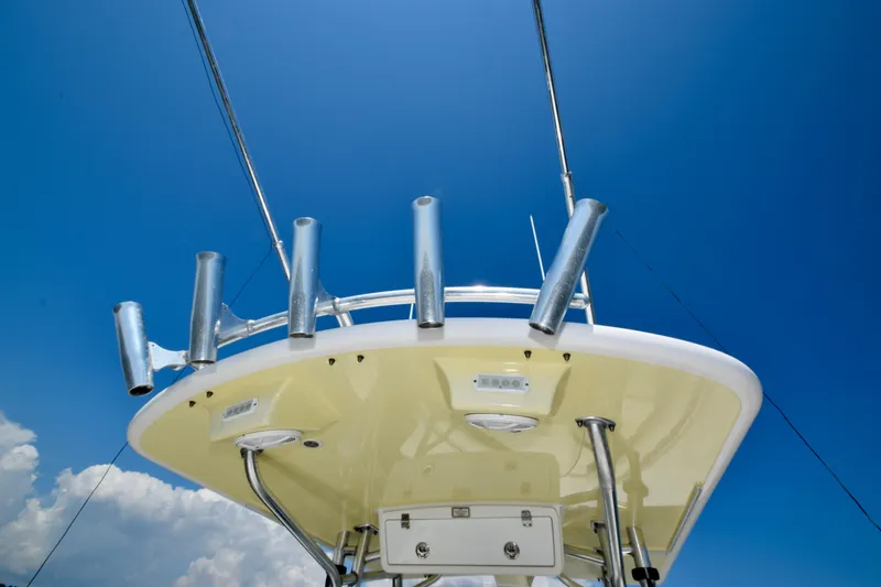  Yacht Photos Pics T-Top Rocket Launcher & T-Top Matches Hull Sides