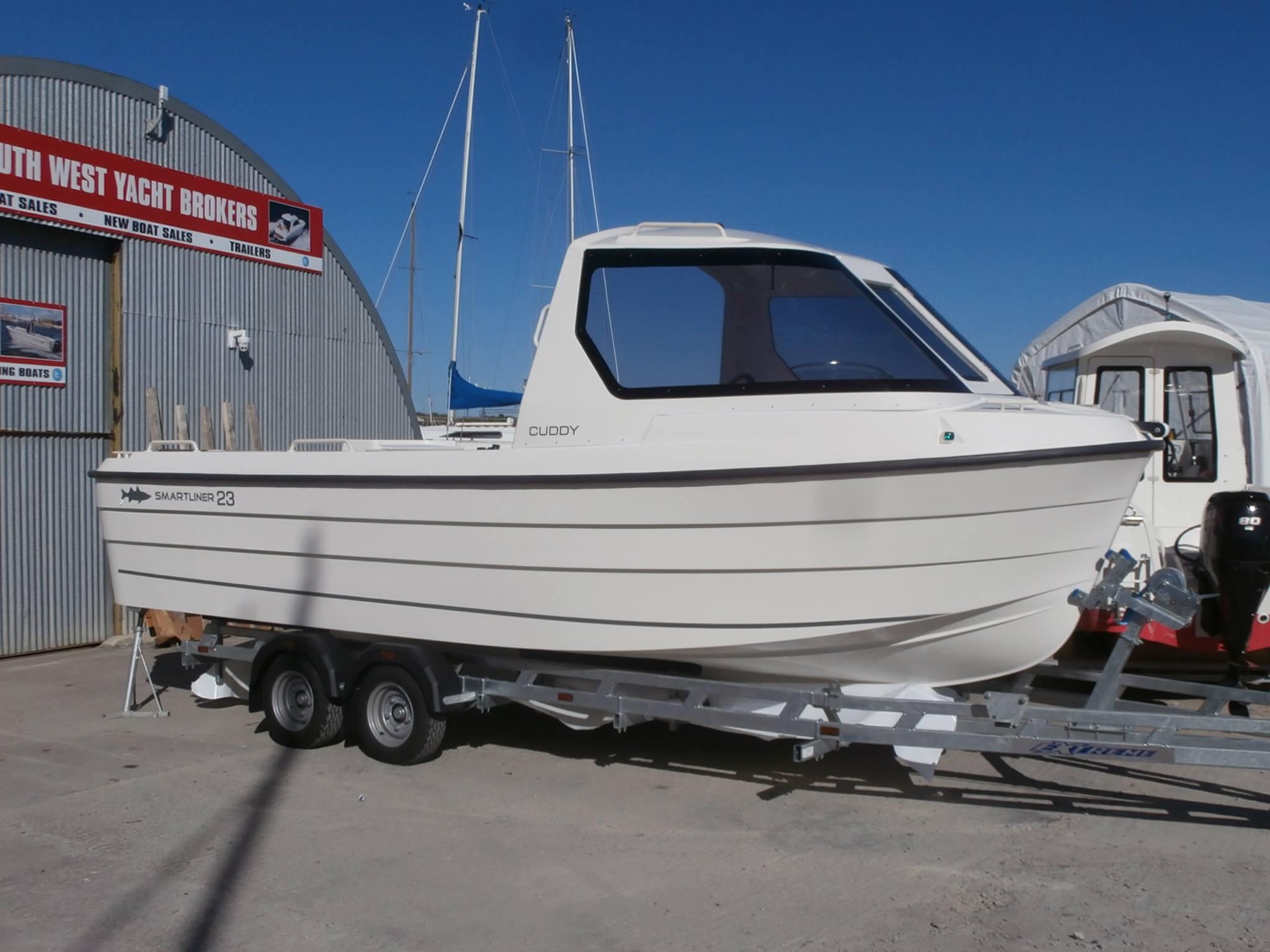 2018 Smartliner Cuddy 23 Cuddy Cabin Kaufen YachtWorld