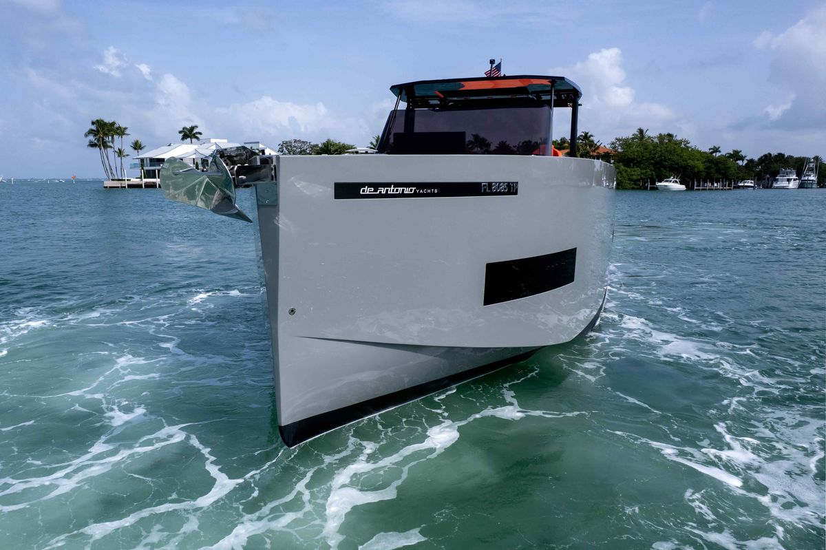 2023 De Antonio Yachts 50 