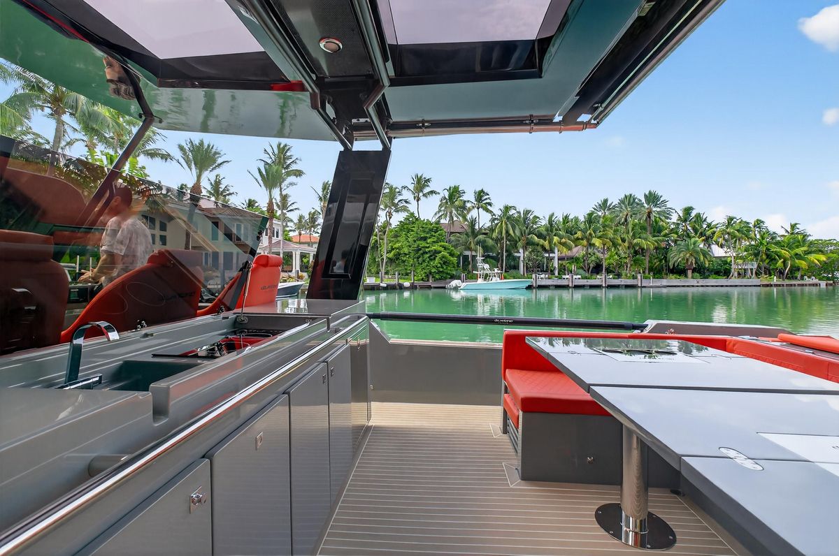 2023 De Antonio Yachts 50 