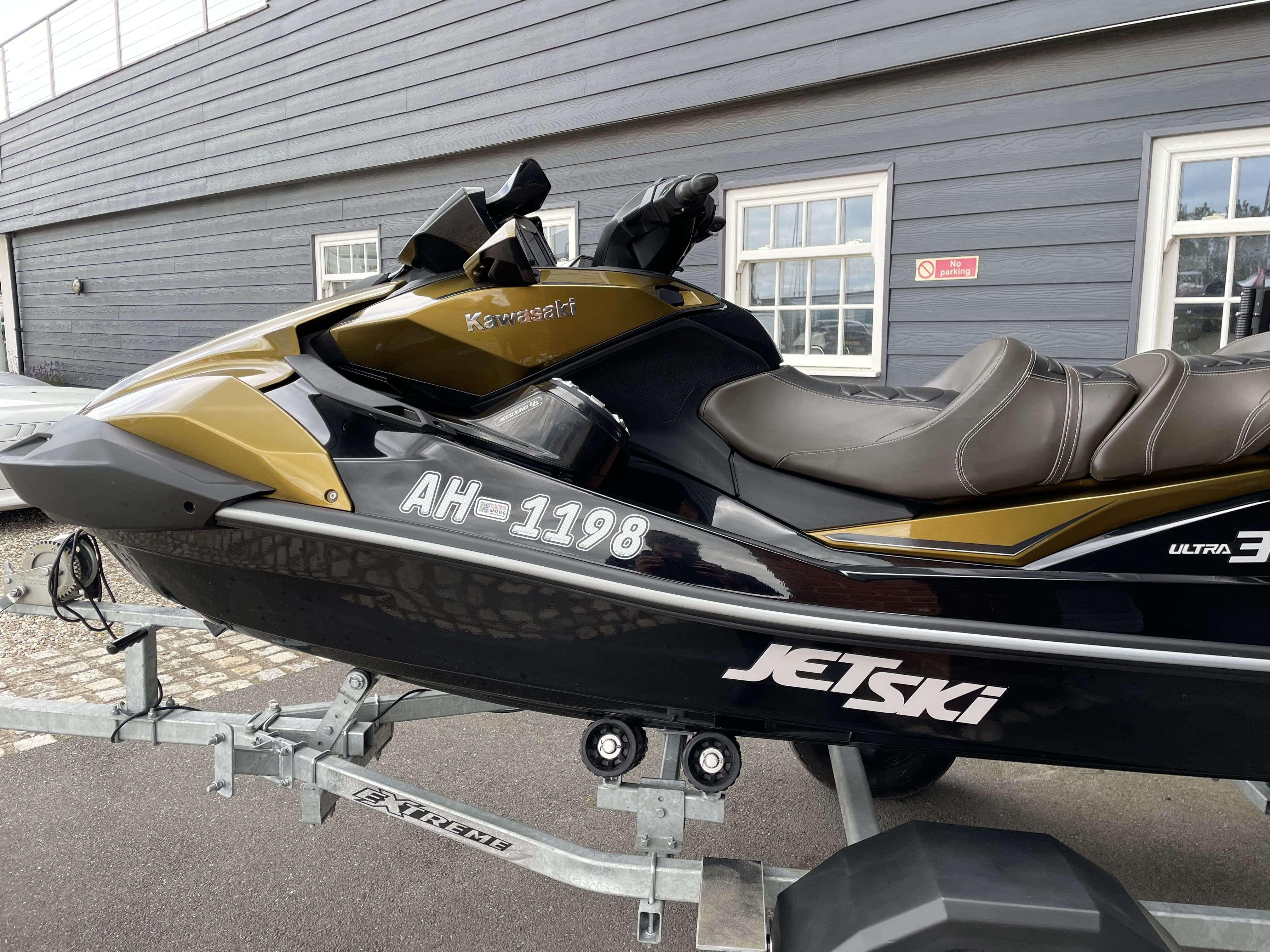 Kawasaki Ultra 310 LX | 4m | 2023 - Essex | Boats and Outboards