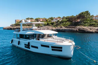 2023 Beneteau Grand Trawler 62