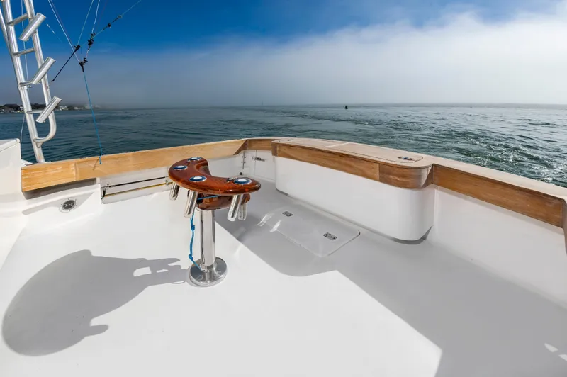 Carry On Yacht Photos Pics 2003 Custom Carolina Layton Express on open sea.