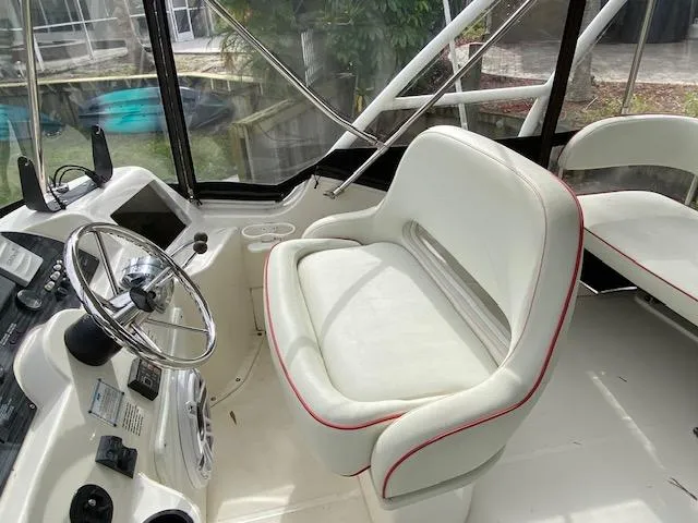 The Hook R Yacht Photos Pics 