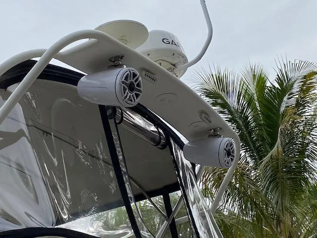 The Hook R Yacht Photos Pics 