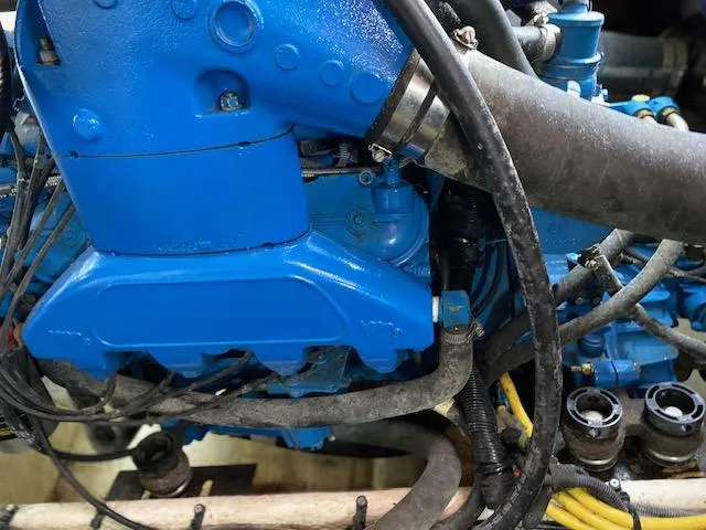 The Hook R Yacht Photos Pics 