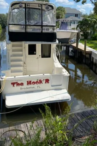 The Hook R Yacht Photos Pics 