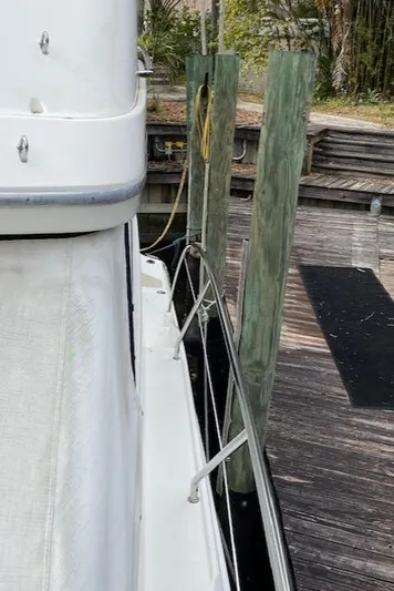 The Hook R Yacht Photos Pics 