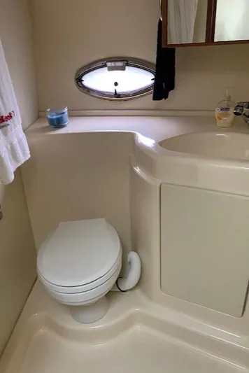 The Hook R Yacht Photos Pics 