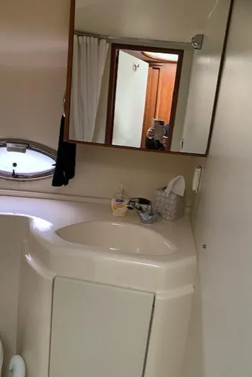 The Hook R Yacht Photos Pics 