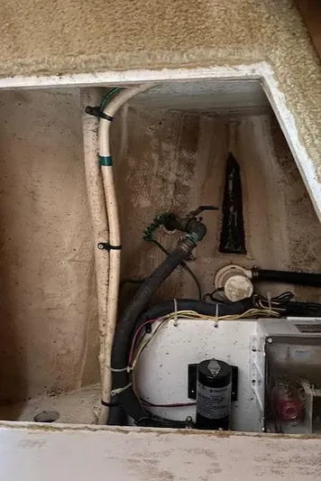 The Hook R Yacht Photos Pics 