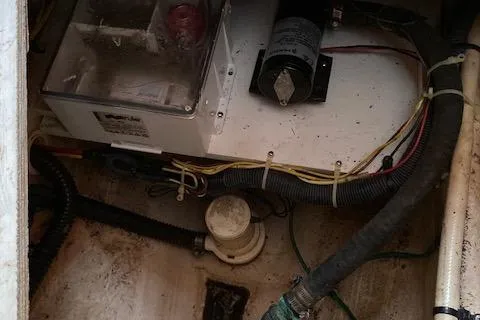 The Hook R Yacht Photos Pics 