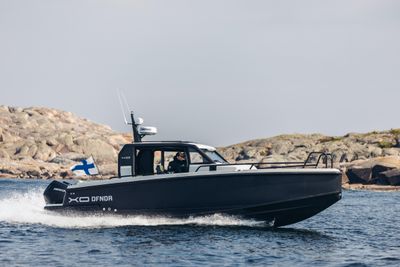 XO Boats DFNDR 9