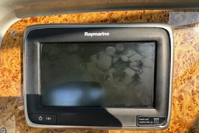  Yacht Photos Pics Raymarine display on 2008 Formula 330 Sun Sport boat dashboard.