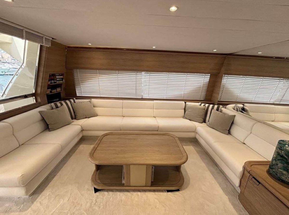2001 Ferretti Yachts 78 