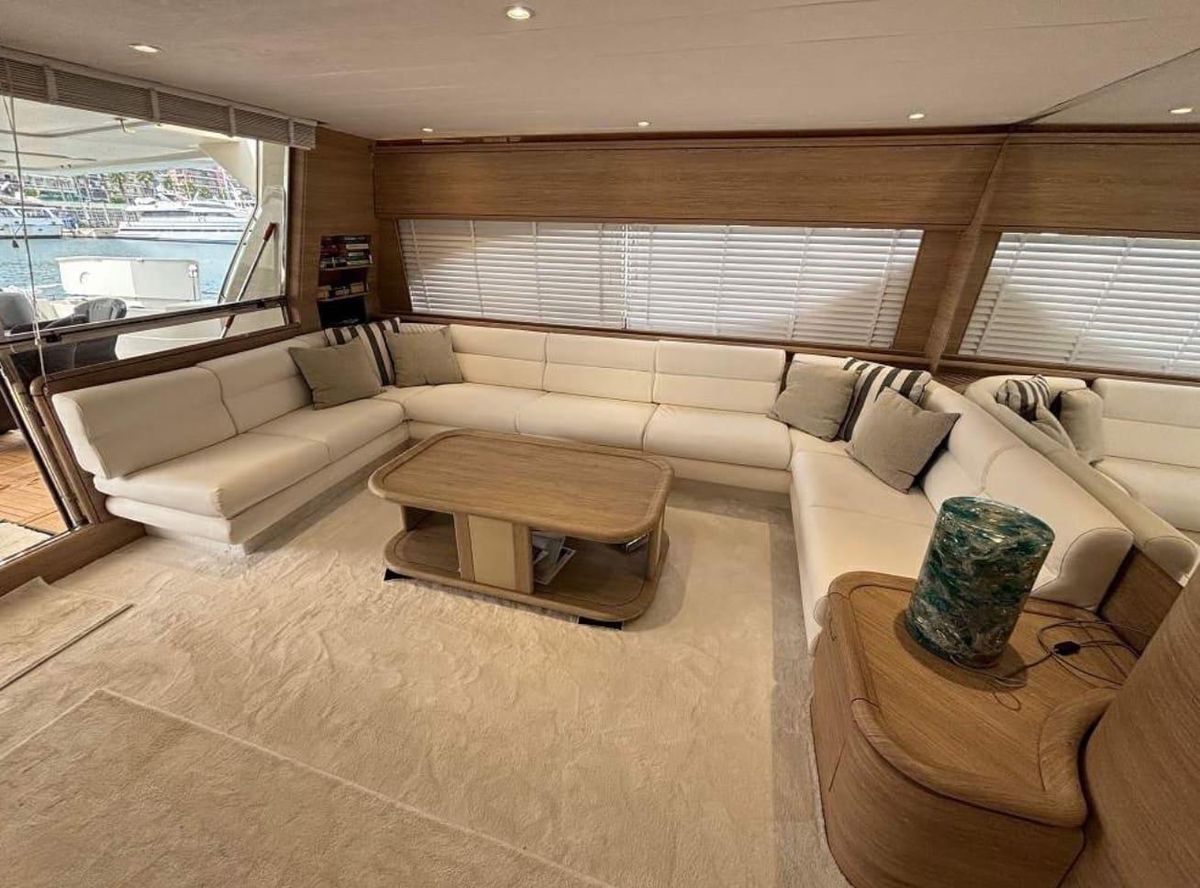 2001 Ferretti Yachts 78 