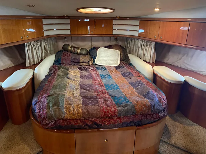 Marco II Yacht Photos Pics 1998 Sunseeker 62 Manhattan