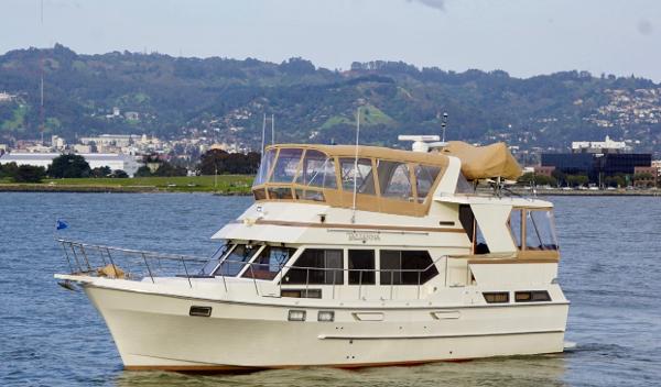 1987 Ponderosa Sundeck Motoryacht