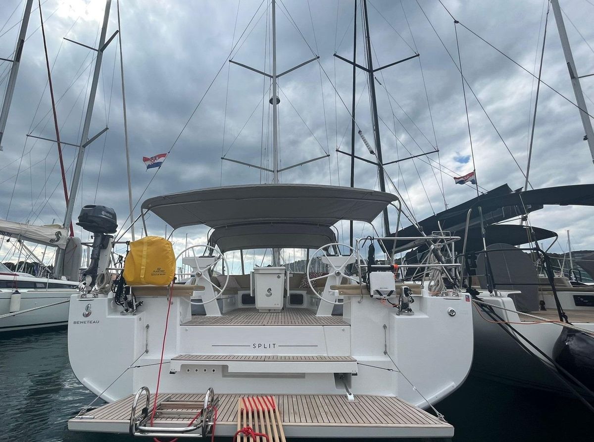 2023 Beneteau 49 