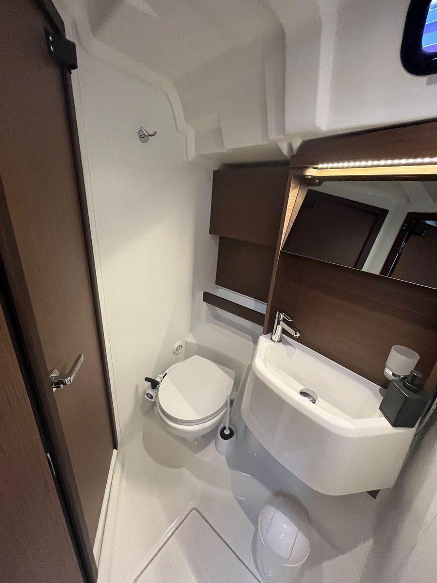 2023 Beneteau 49 
