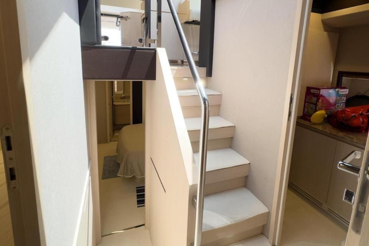 2017 Azimut 68 
