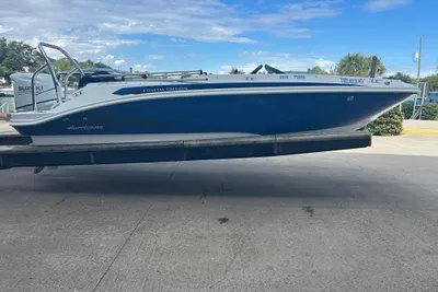 Hurricane SunDeck Sport 185 OB