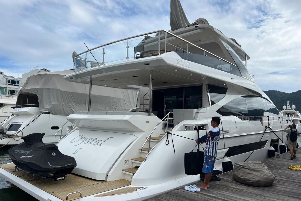 2020 Azimut 87 