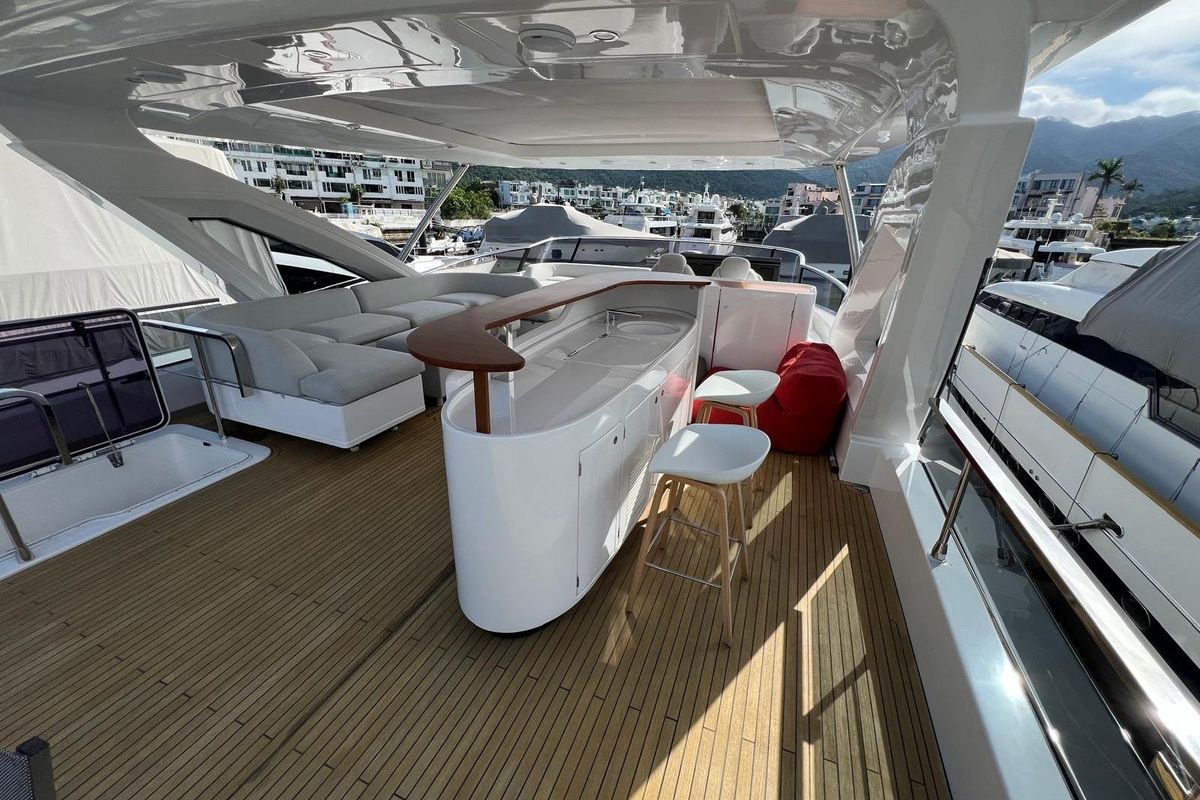 2020 Azimut 87 