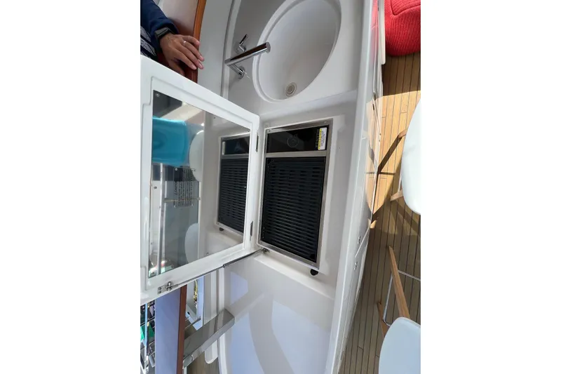  Yacht Photos Pics Outdoor kitchen area on 2020 Azimut Grande 25M yacht with sink and grill.