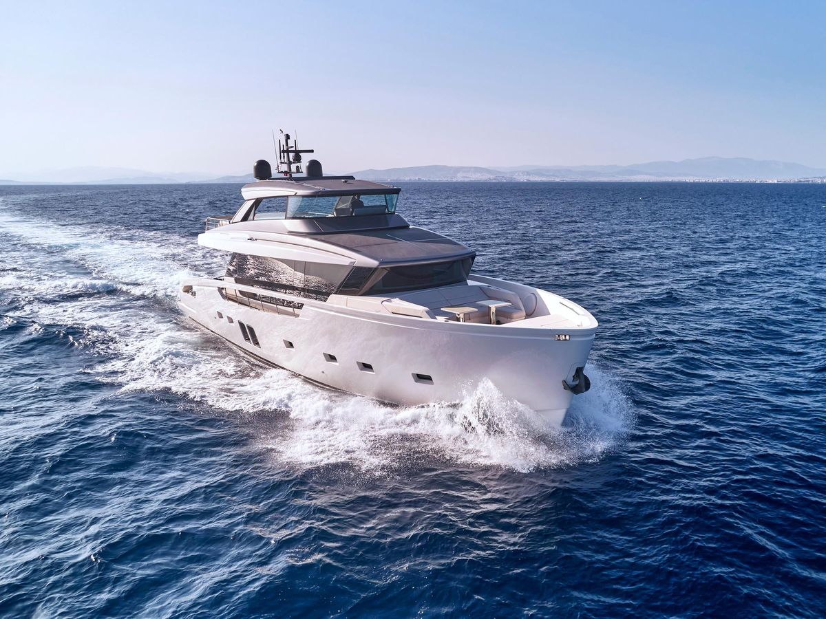 2022 Sanlorenzo 77 