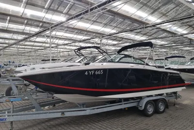 2012 Four Winns SL262