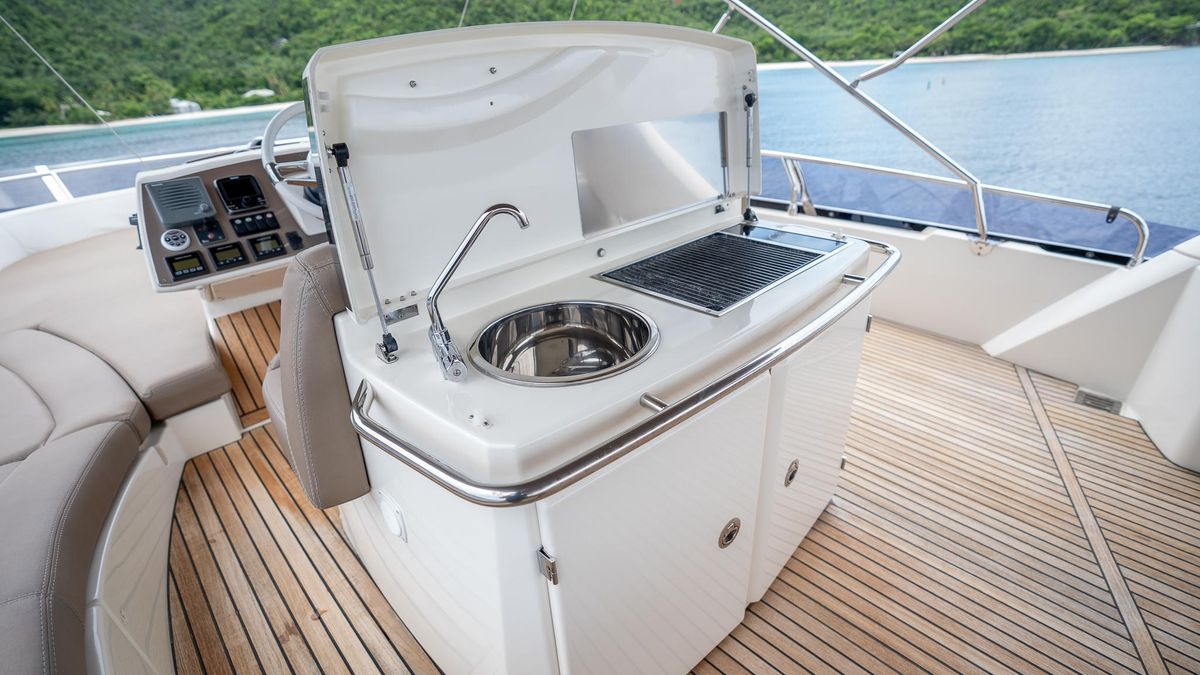 2013 Prestige 63 