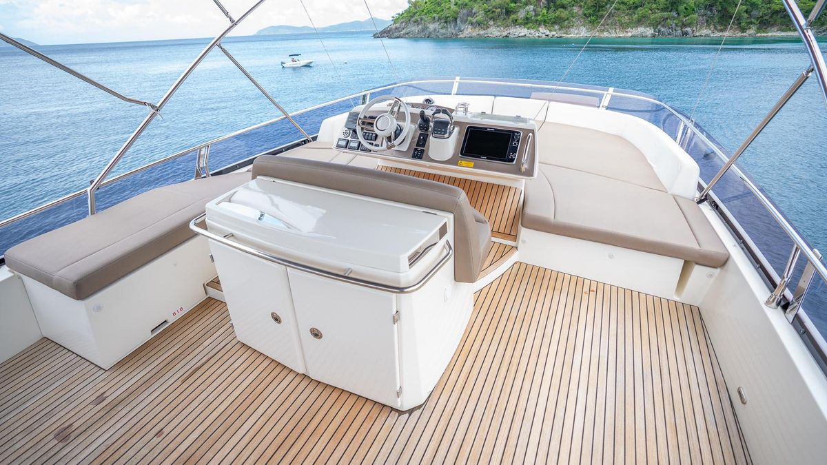 2013 Prestige 63 