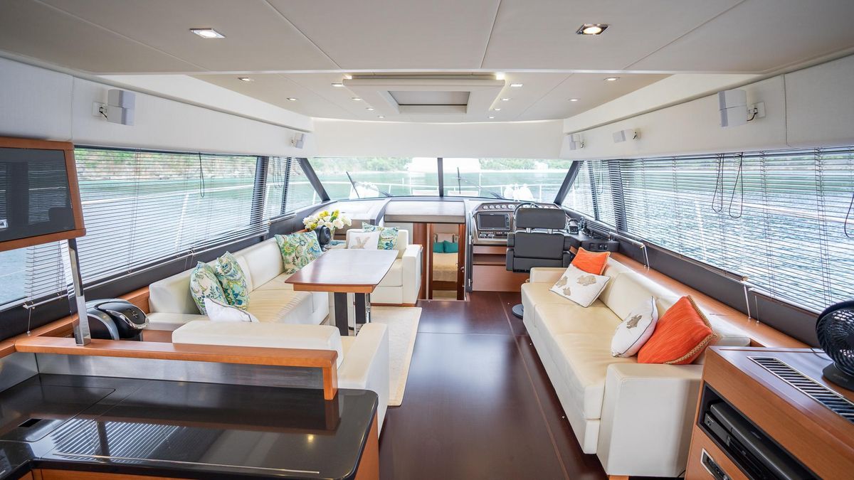 2013 Prestige 63 