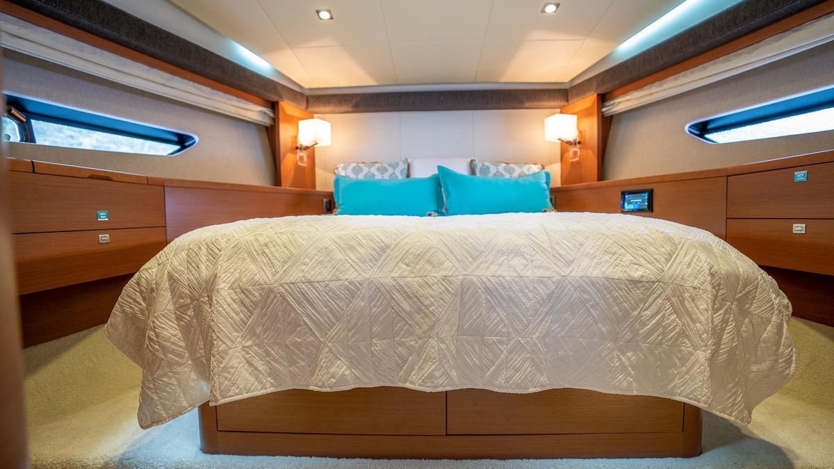 2013 Prestige 63 
