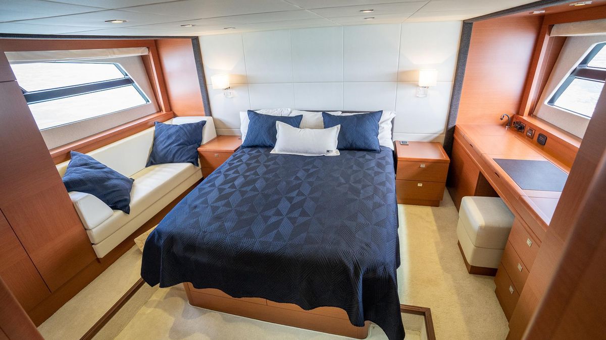 2013 Prestige 63 