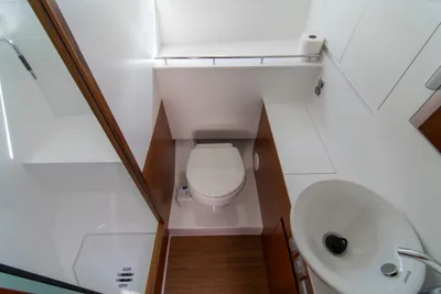 Delta Powerboats 33 Coupe