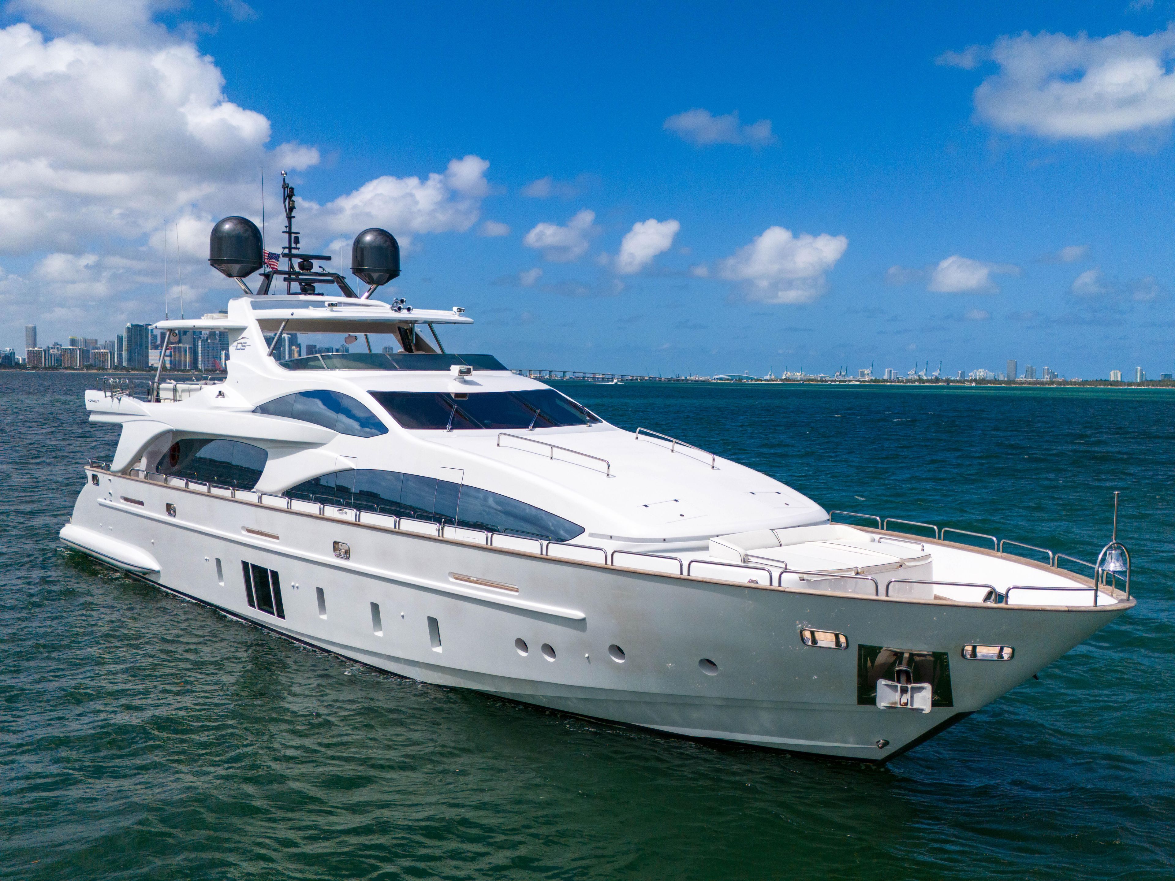 Yacht