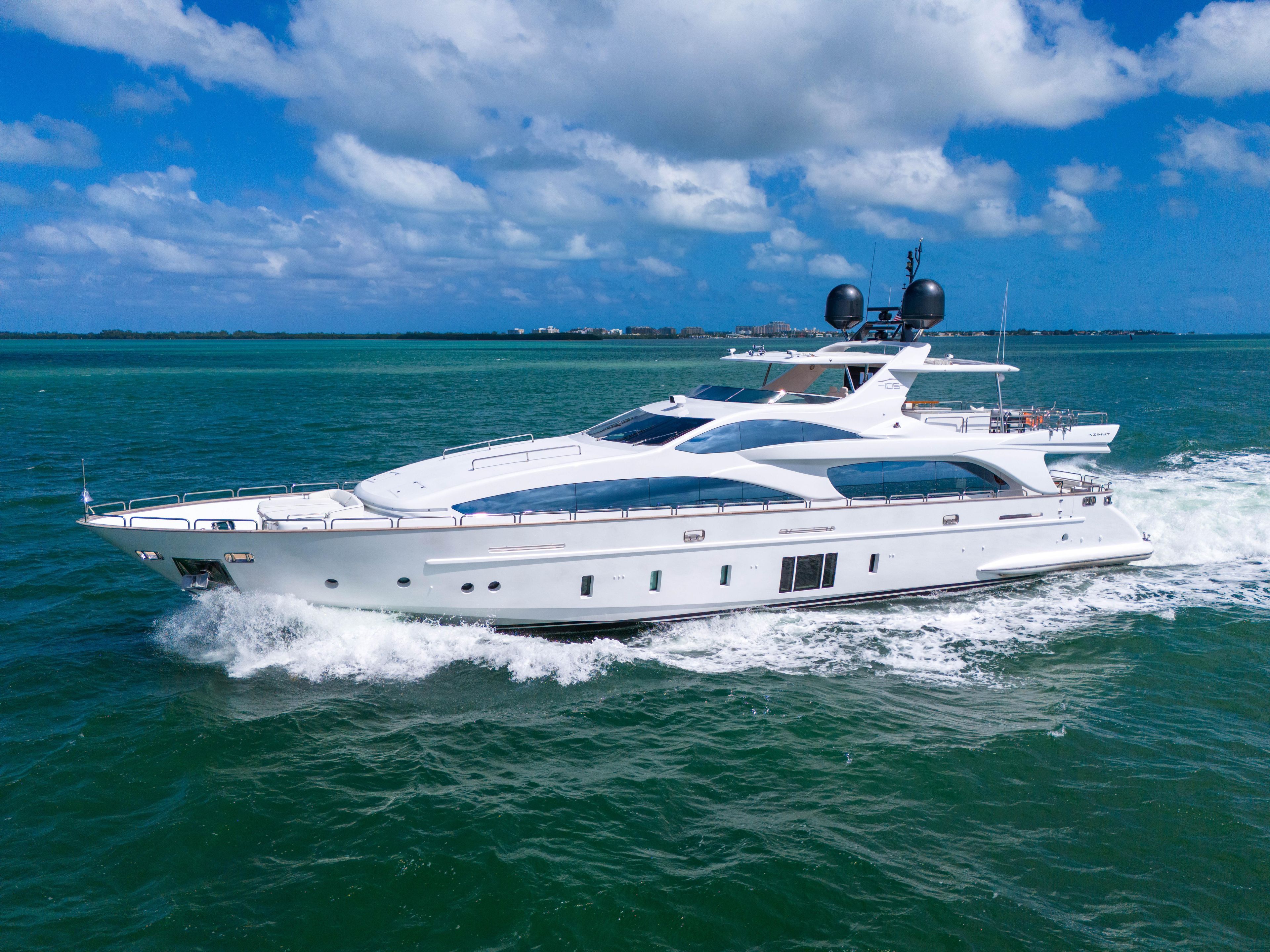 Yacht