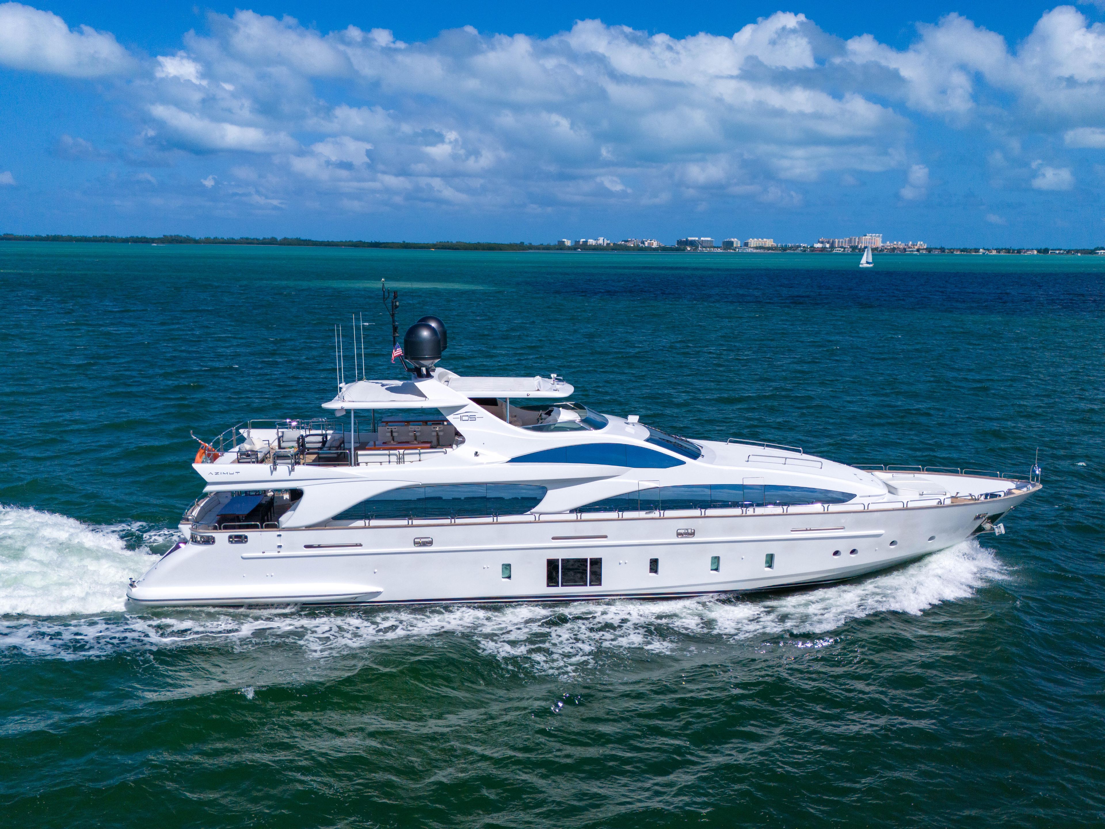 Yacht