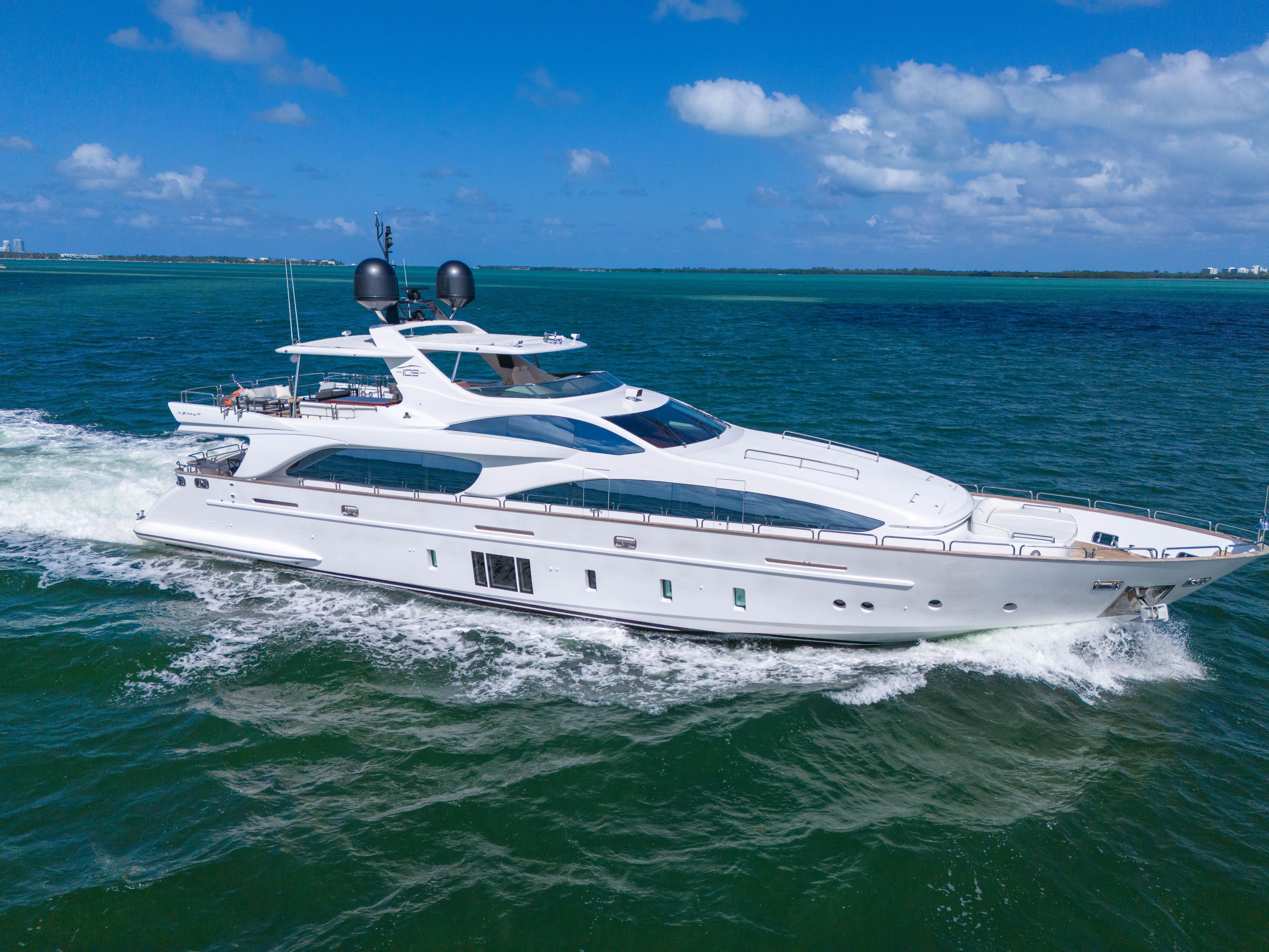 Yacht