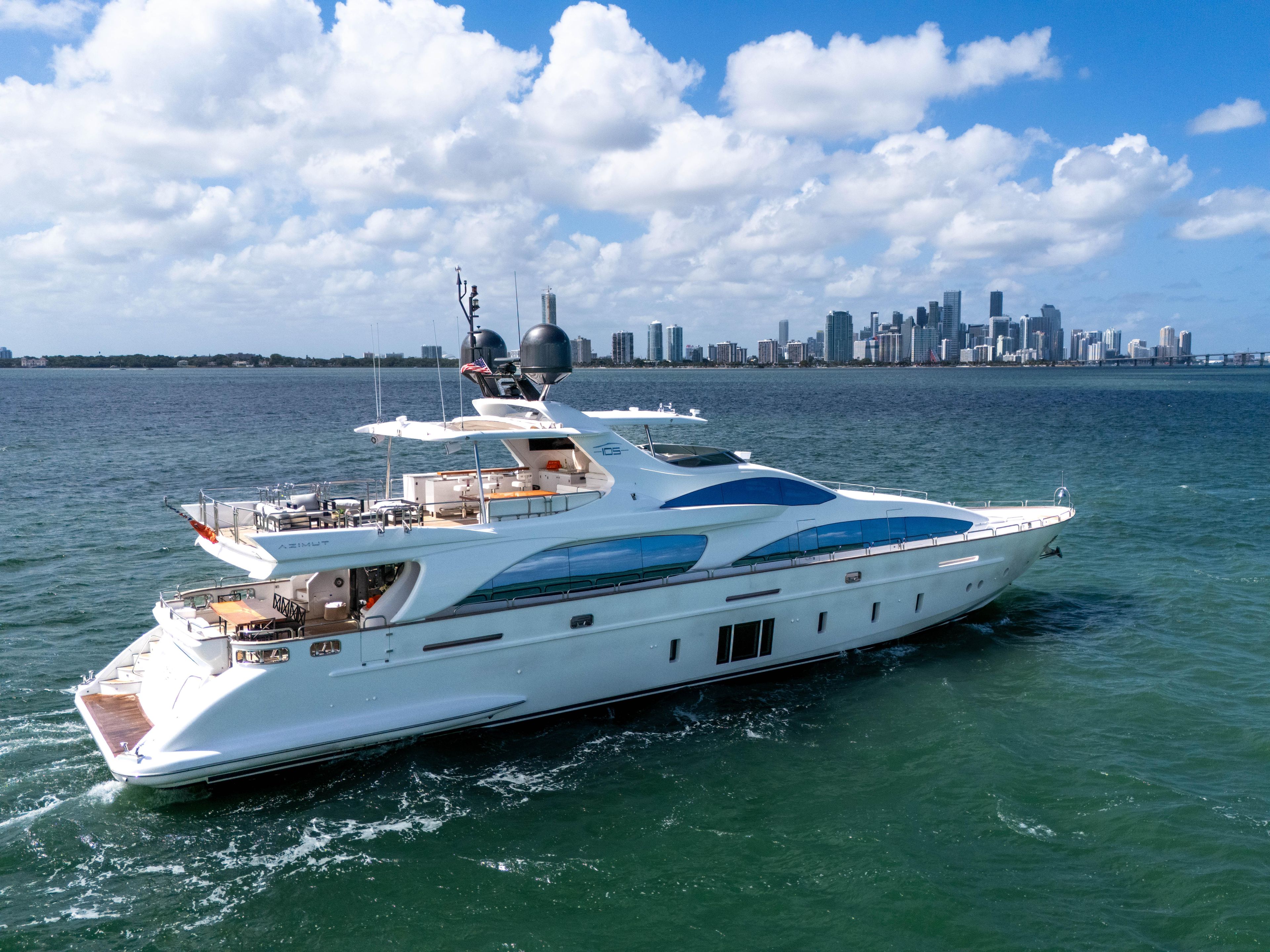 Yacht