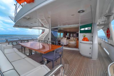 Yacht
