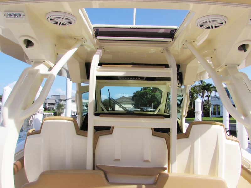 2019 Scout 380 LXF