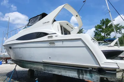 Carver 350 Mariner