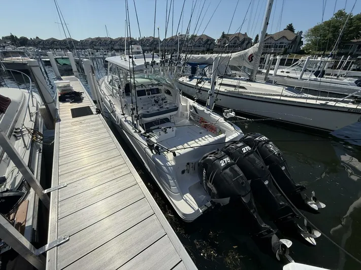  Yacht Photos Pics 2007 Donzi 38 ZSF boat docked with triple 275 horsepower engines.