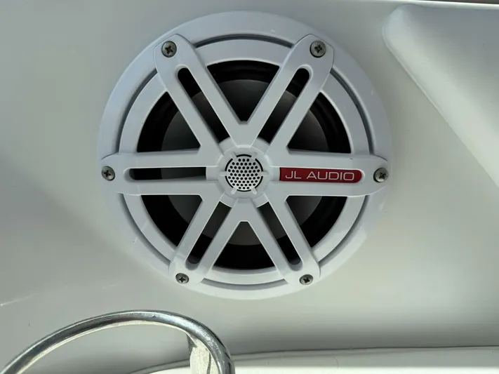 Yacht Photos Pics JL Audio speaker on 2007 Donzi 38 ZSF boat, white grille design.