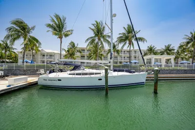 2010 Hunter 50
